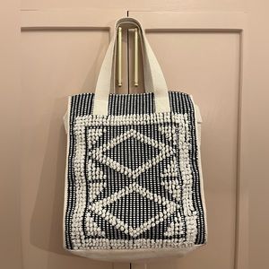 Aerie Tote